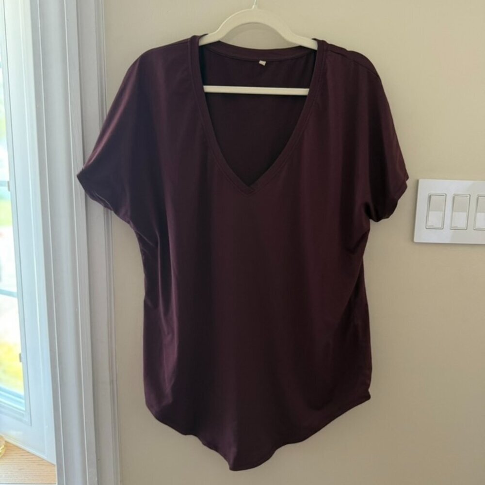 P'tula Vivian V Neck Cranberry Womens XL Workout Exercise Athlesiure Running Tee